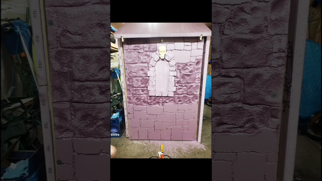 DIY Mausoleum Halloween 2021