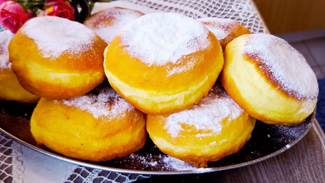 Dva recepta iz istog testa: penaste krofne i desert sa makom i orasima