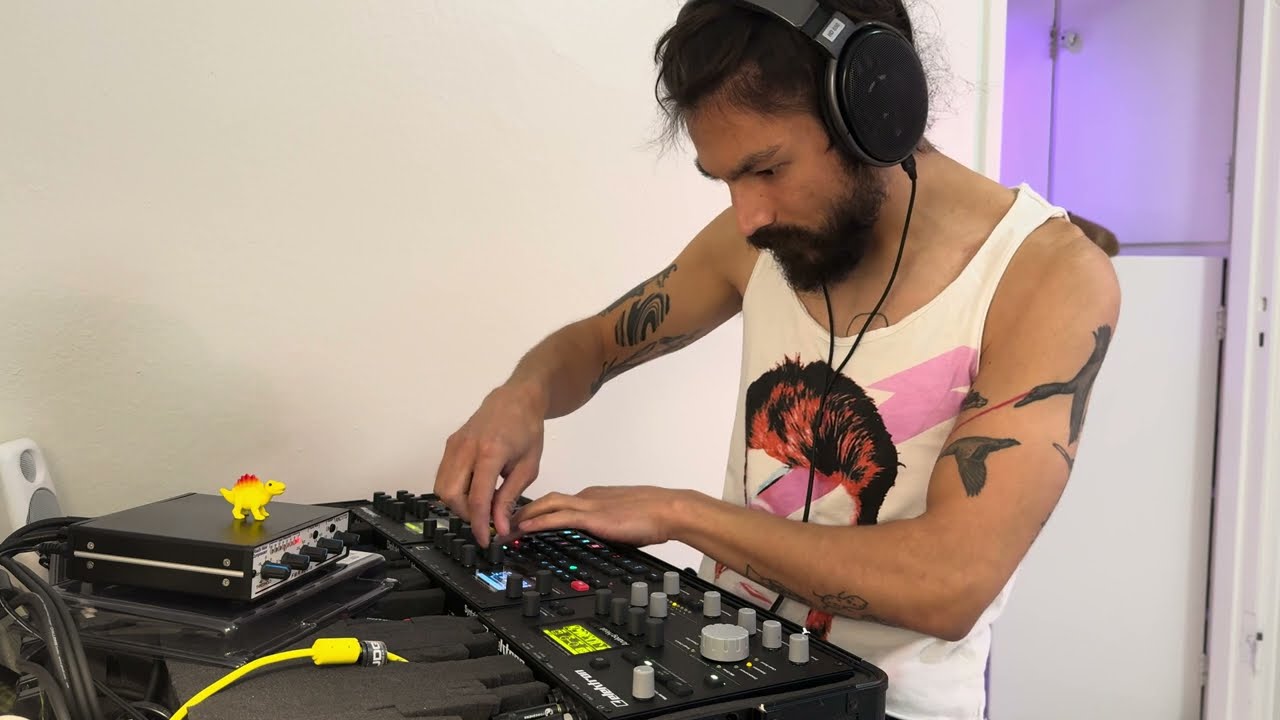 Day 2 | #jamuary2024 | Deep Organic Downtempo & Trumpets | Syntakt, Digitakt, Analog Heat