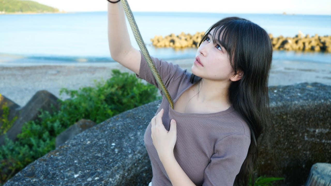 この変態ヘビは危険なので食べます。