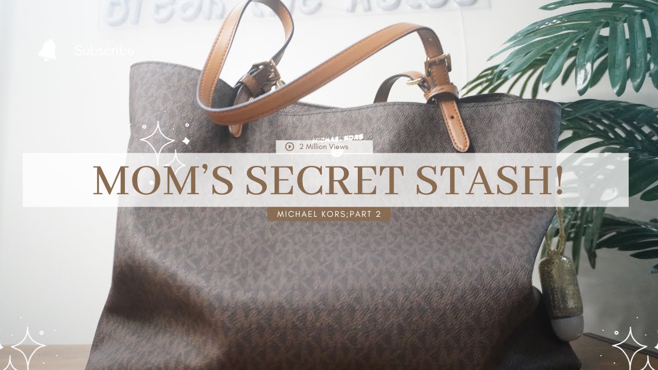 What's In My Mom's Bag? ⎮MICHAEL KORS Logo Lenox Large Tote⎮MOM'S SECRETS ARE OUT!!!