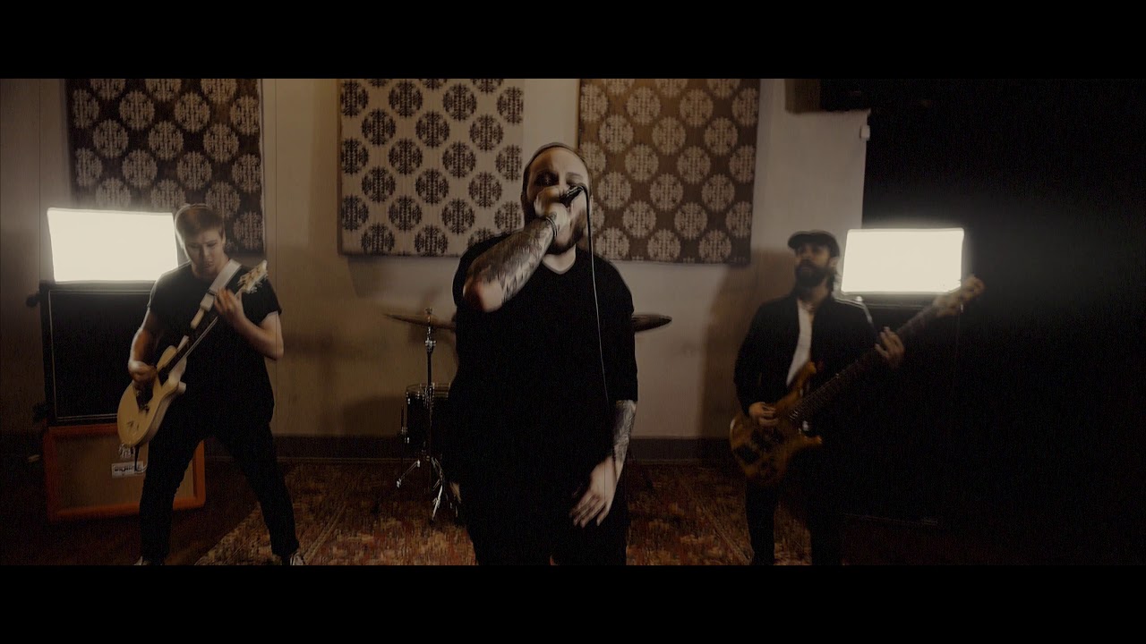 NO HOME - SWALLOWING TEETH (OFFICIAL MUSIC VIDEO)
