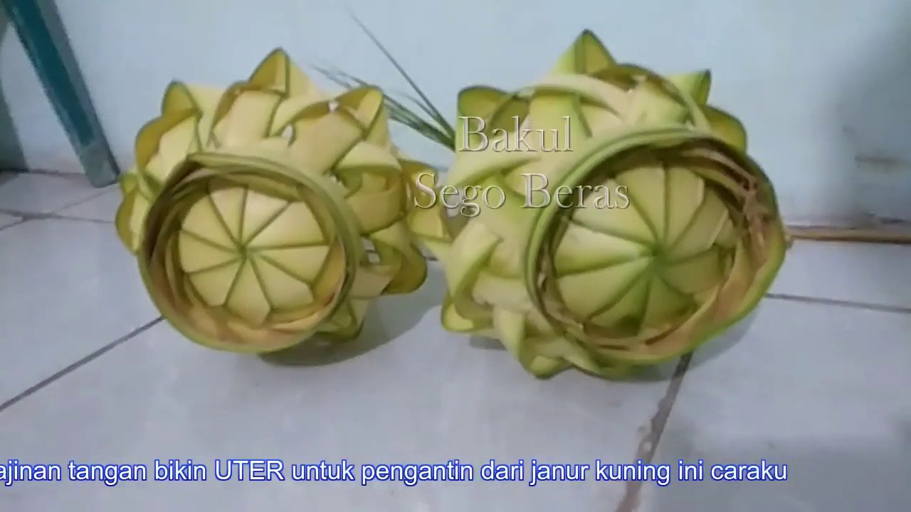 cara membuat UTER dari daun kelapa