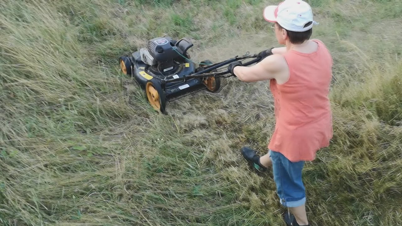 Przygotowanie Kosiarki i Koszenie (Briggs & Stratton 550 Series 158cc).