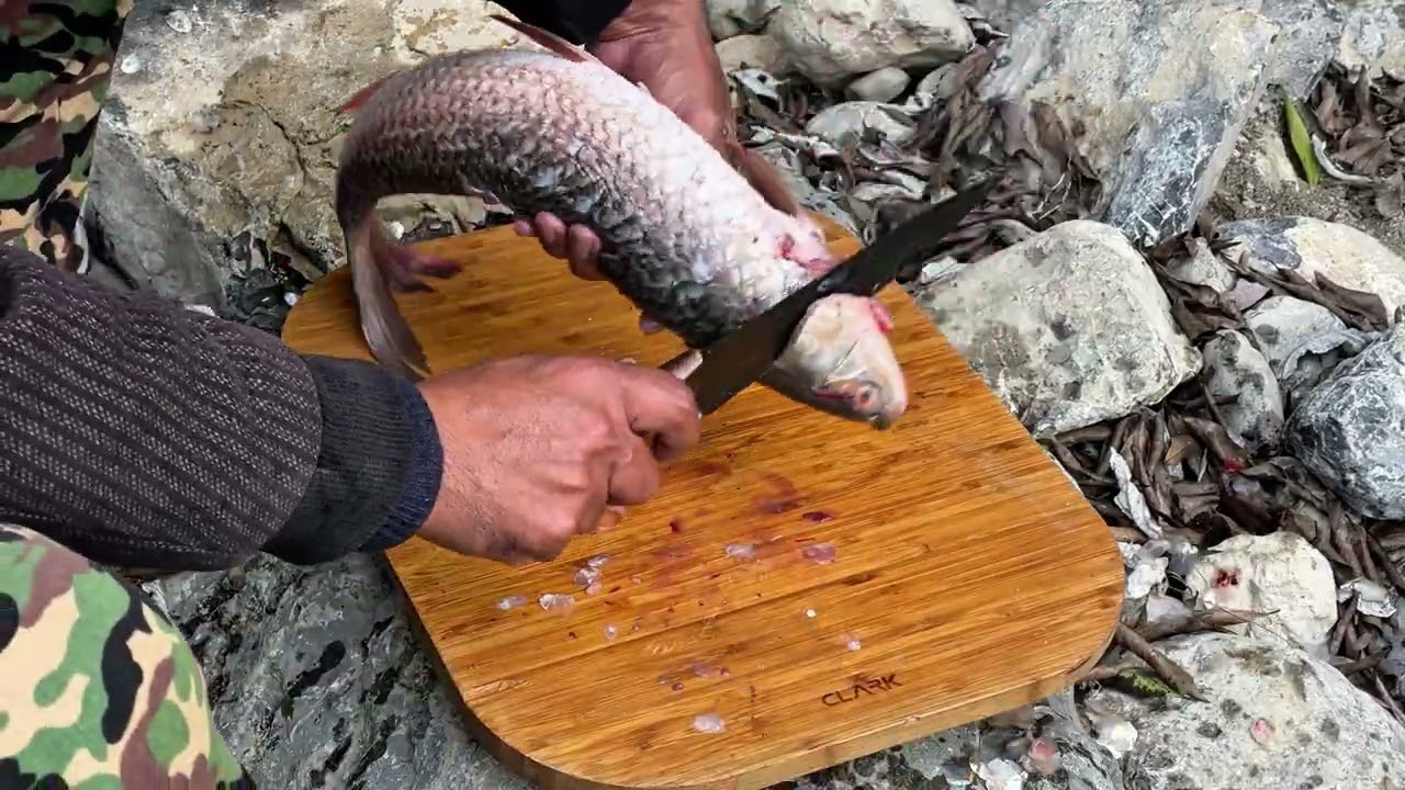 “ASMR Wild Fish Cooking | Outdoor Cooking in the Heart of Nature”