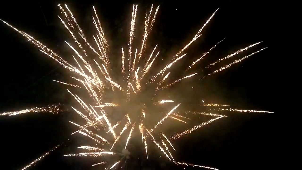 Салют обычного двора в г.Новокузнецк