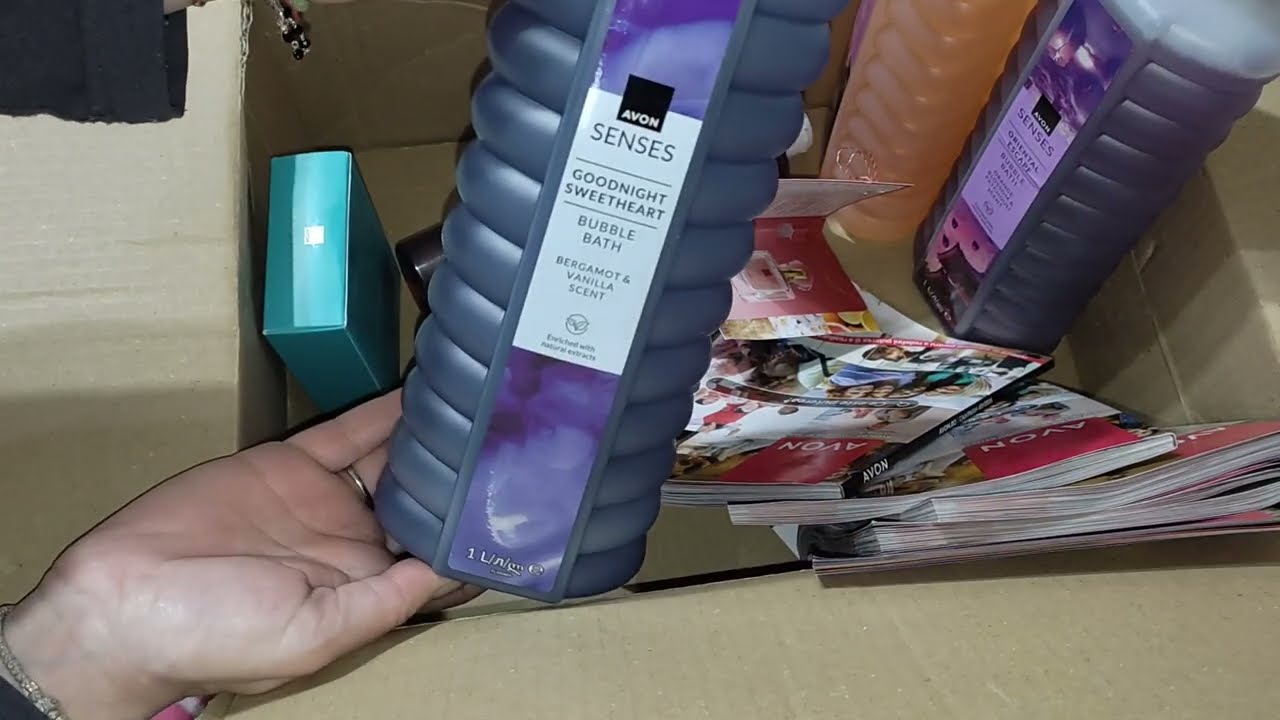 Unboxing Avon C2/2026
