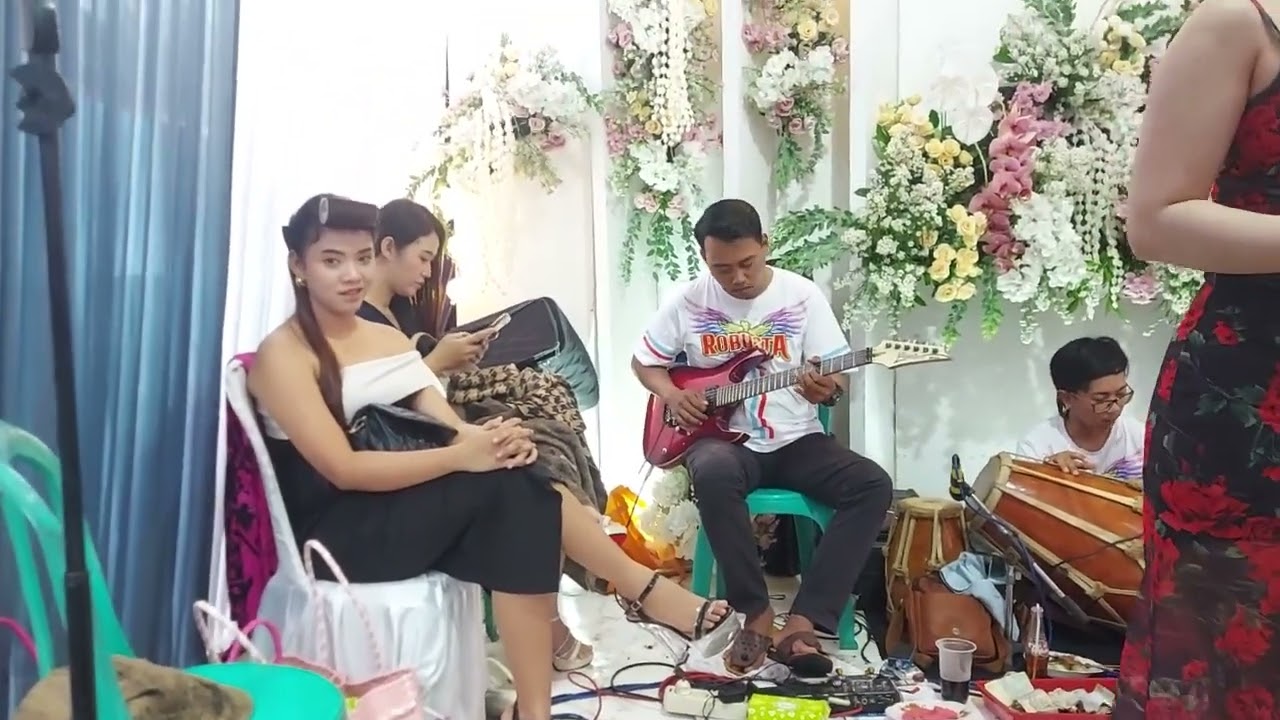 KERINDUAN //LINA FEAT WAWAN //ROBUSTA MUSIC