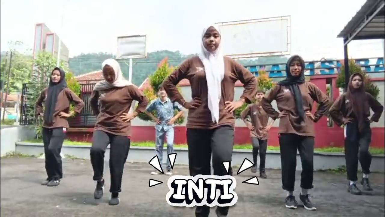 SENAM IRAMA. Gerakan pemanasan, inti, dan pendinginan