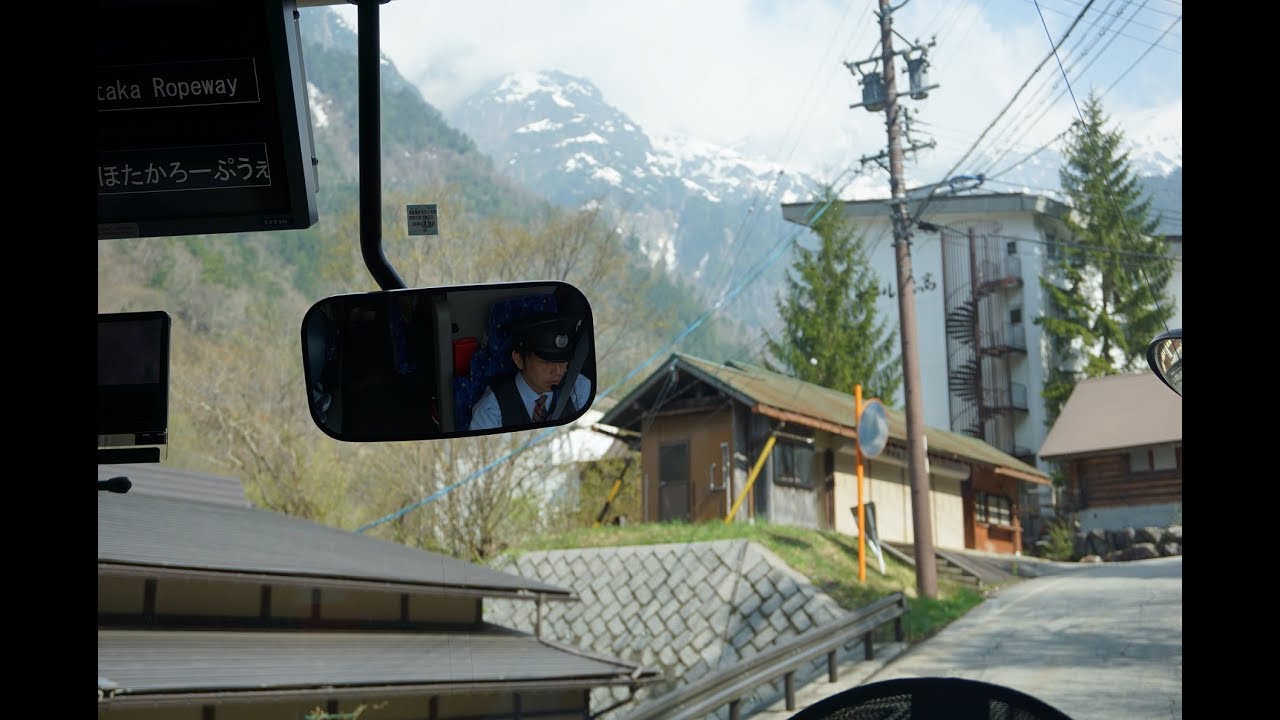 Nohi Bus from Takayama to Shinhotaka Ropeway in Spring