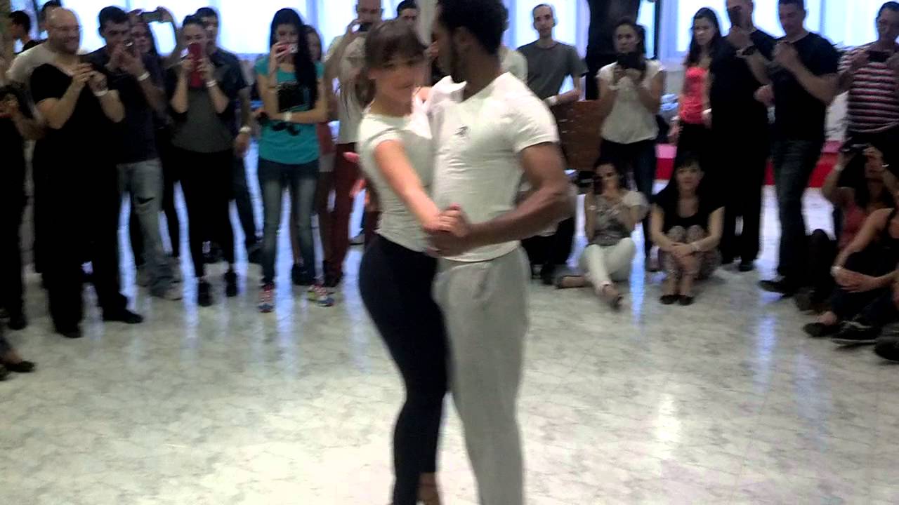 Ronald y Alba Estilos Unidos Bachatea mediterraneo