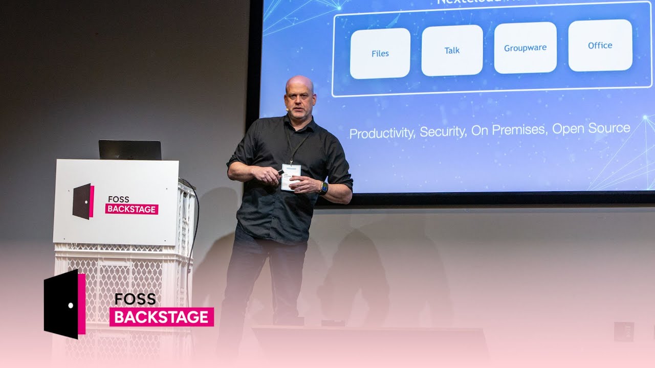 Frank Karlitschek – What the AI revolution means for Open Source and our society #FOSSBack