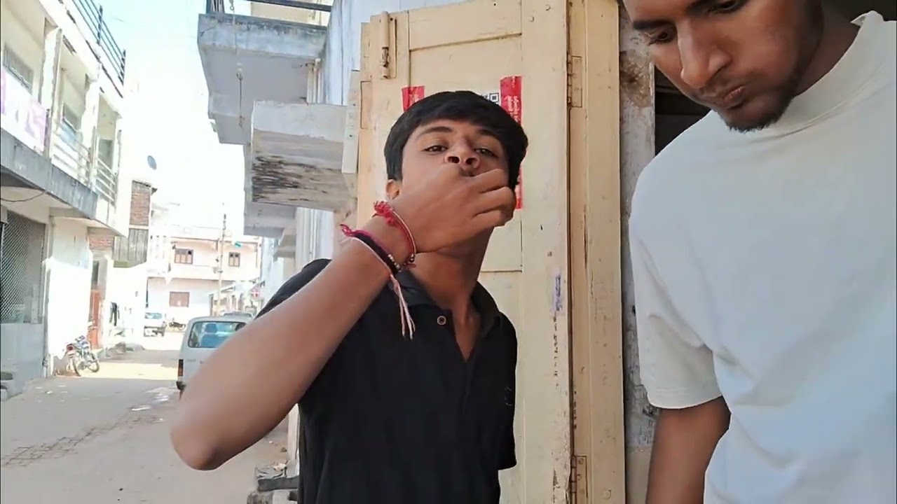 aaje Pan khava aavi gaya...||