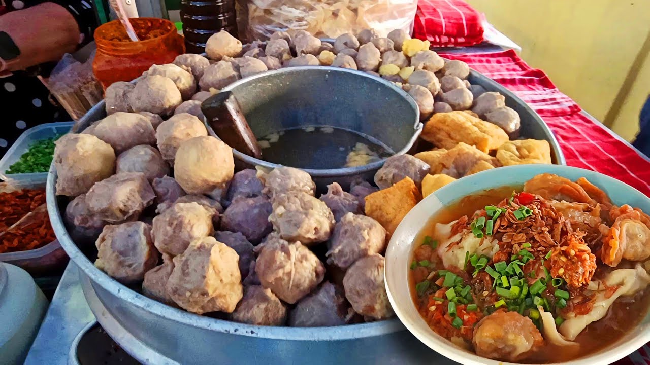 GEROBAK BELUM DATANG SUDAH BANYAK YANG ANTRI!! 2000 PORSI LUDES TIAP HARI