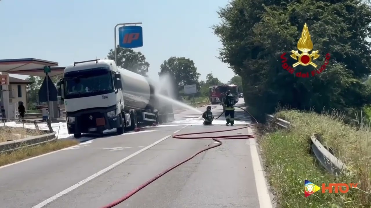 Copiano (PV) - Incendio autocisterna carica di GPL lungo la SS235 - www.HTO.tv