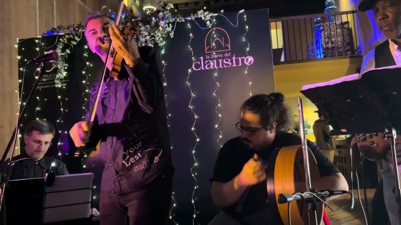 Rodr&iacute;guez Celtic Band - La Barra del Claustro de Santa Paula - Blarney Wishing Steps