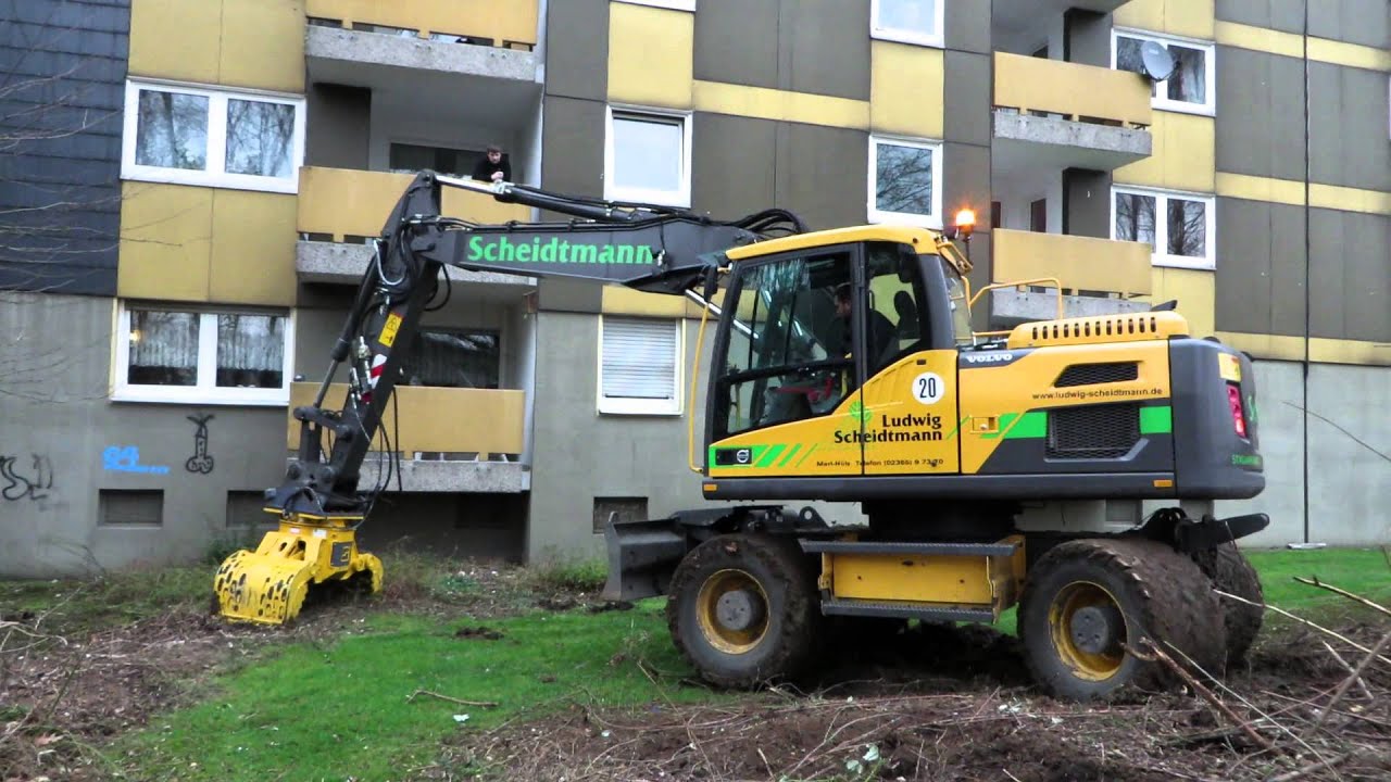 Bagger: VOLVO EW 160 D mit SCHWARZ Greifer [1080p]