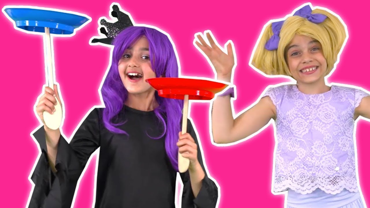 PRINCESS SCHOOL TALENT SHOW 💃 Esme Gets Stage Fright! - Princesses In Real Life | Kiddyzuzaa