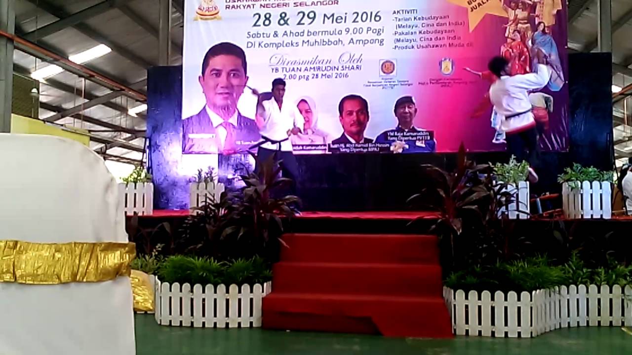 Persatuan Kesenian Adithada Silambam Malaysia demo