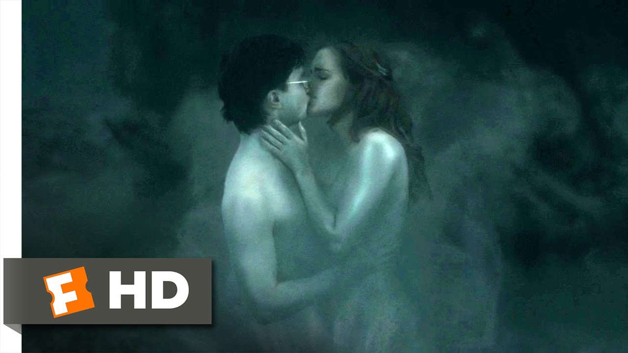Harry and Hermione Kiss (2/5) Movie CLIP - Harry Potter and the Deathly Hallows: Part 1 (2010) HD