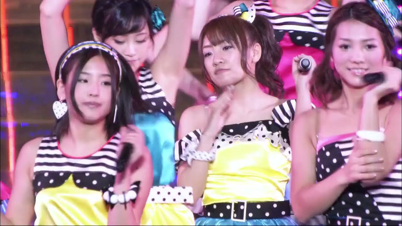 AKB48 - ただいま 恋愛中 (Tadaima Renaichuu)