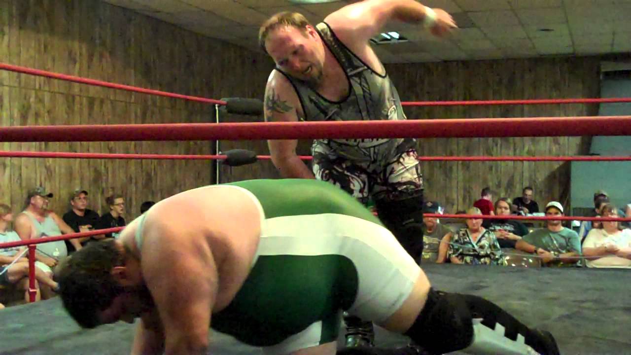 Matt Maverick vs. Blake Reed