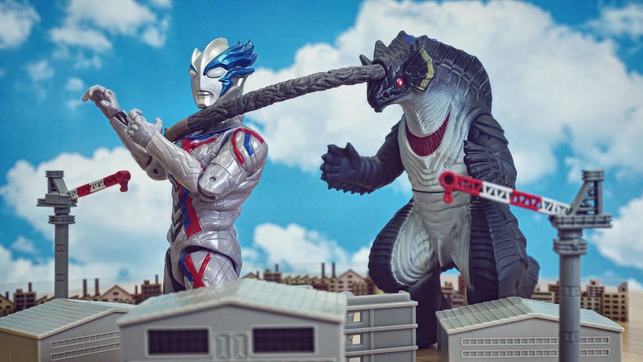 ゲードスのギミック伸びすぎ〜！【ウルトラマンブレーザー】ウルトラ怪獣シリーズ ソフビ　 DXブレーザーブレス★ 奥特曼 mainan Ultraman  ウルトラマン