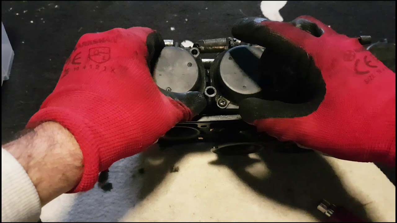 kawasaki ZX6R Desmontando carburador