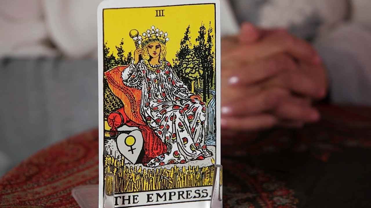 How to Read the Empress Card | Tarot Cards