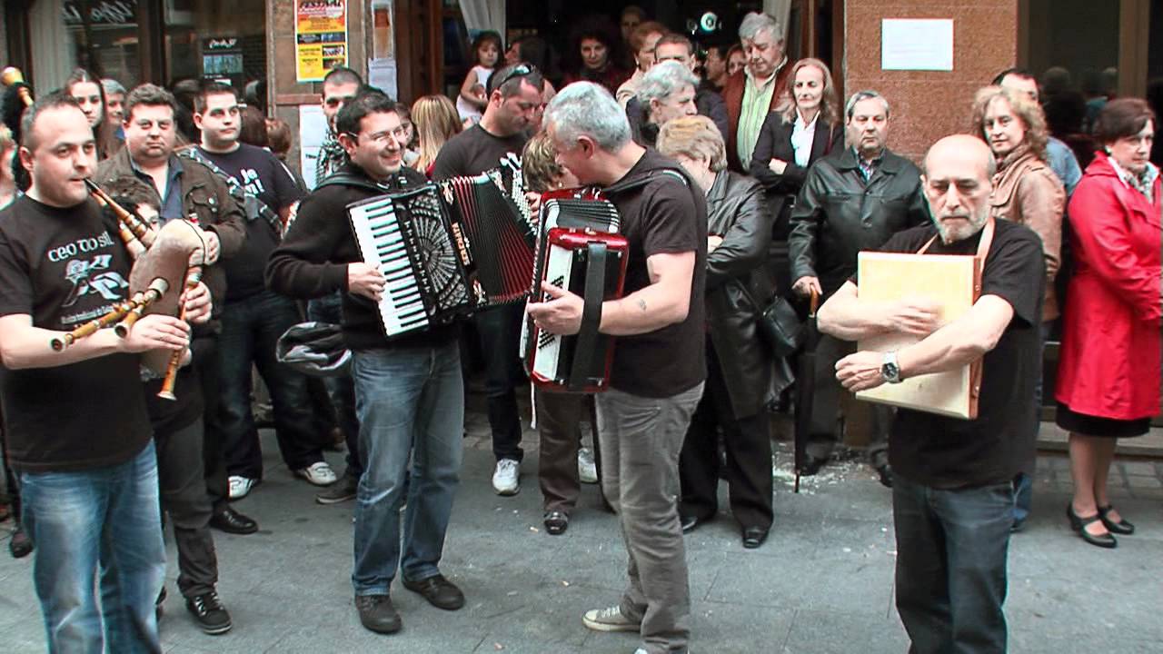 Ceo do Sil & Ardentía - Baixando pola Salgueira