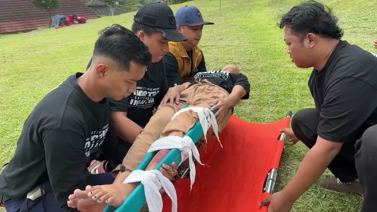 SIMULASI BENCANA KELAS LINTAS JALUR ANGKATAN 2024 PRODI ILMU KEPERAWATAN (S1) FITKES UNJANI