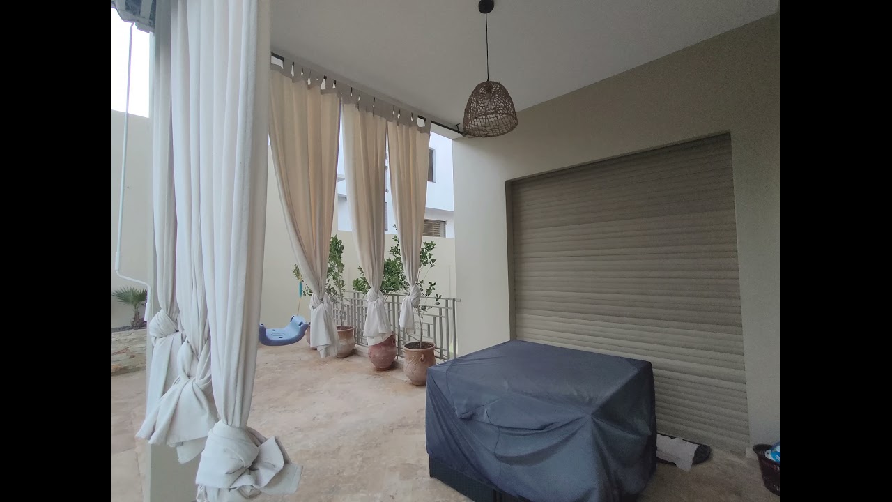 VILLA AVEC PISCINE, QUARTIER CALIFORNIE À EL JADIDA