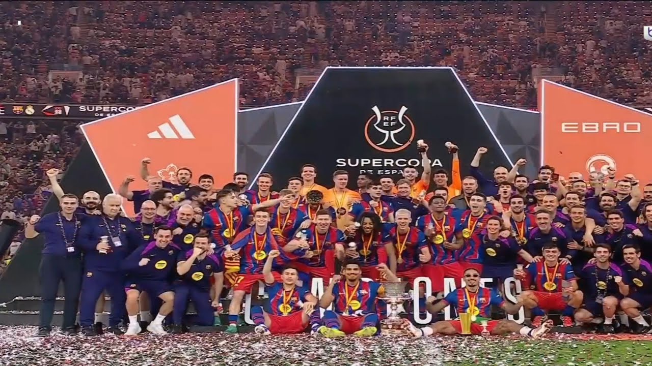Barcelona Taking El Clasico Champions Trophy | Barcelona Vs Real Madrid | Prise Giving | #elclasico 