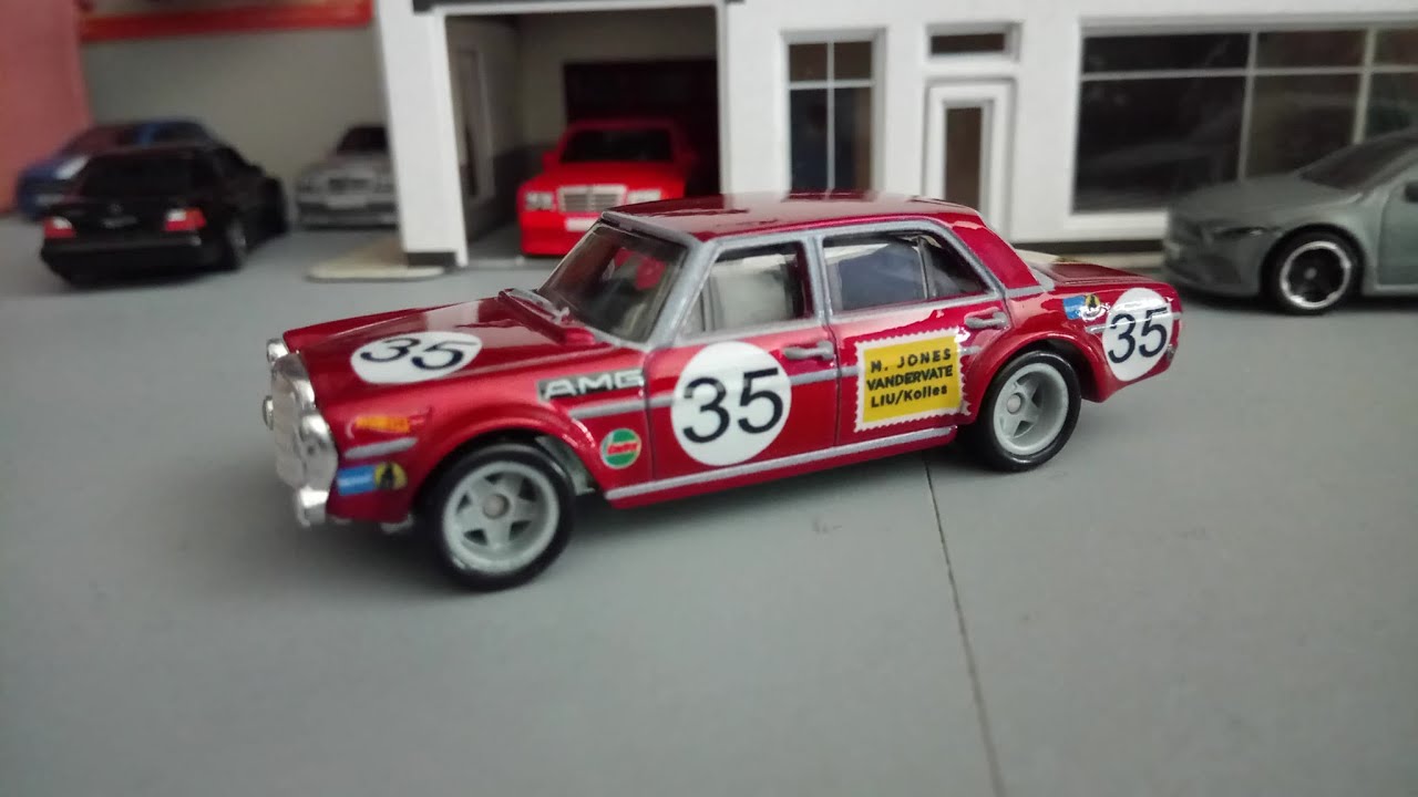 HOTWHEELS & MATCHBOX MERCEDES CARS SHOWCASE