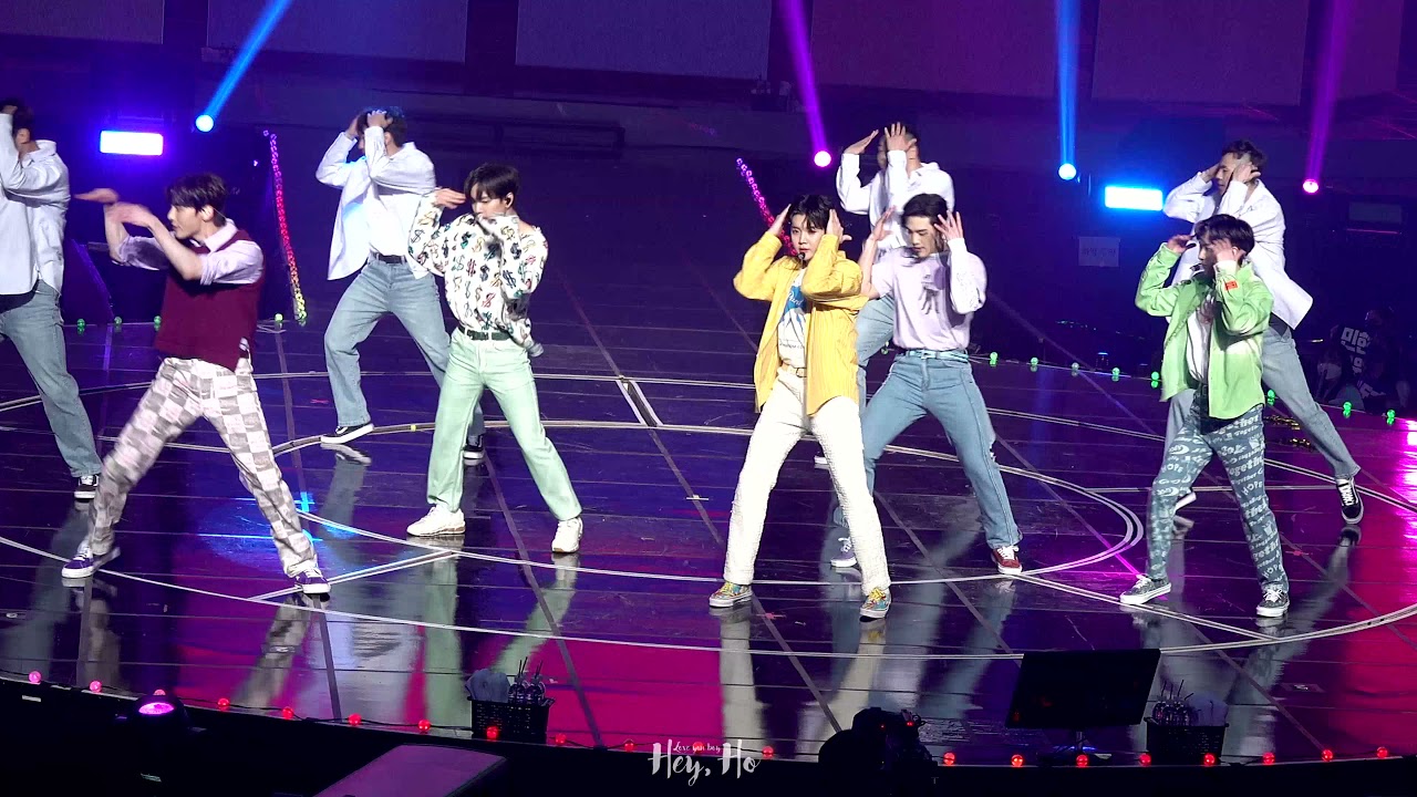 [4K] 211127 뉴이스트 THE BLACK 콘서트 - Different
