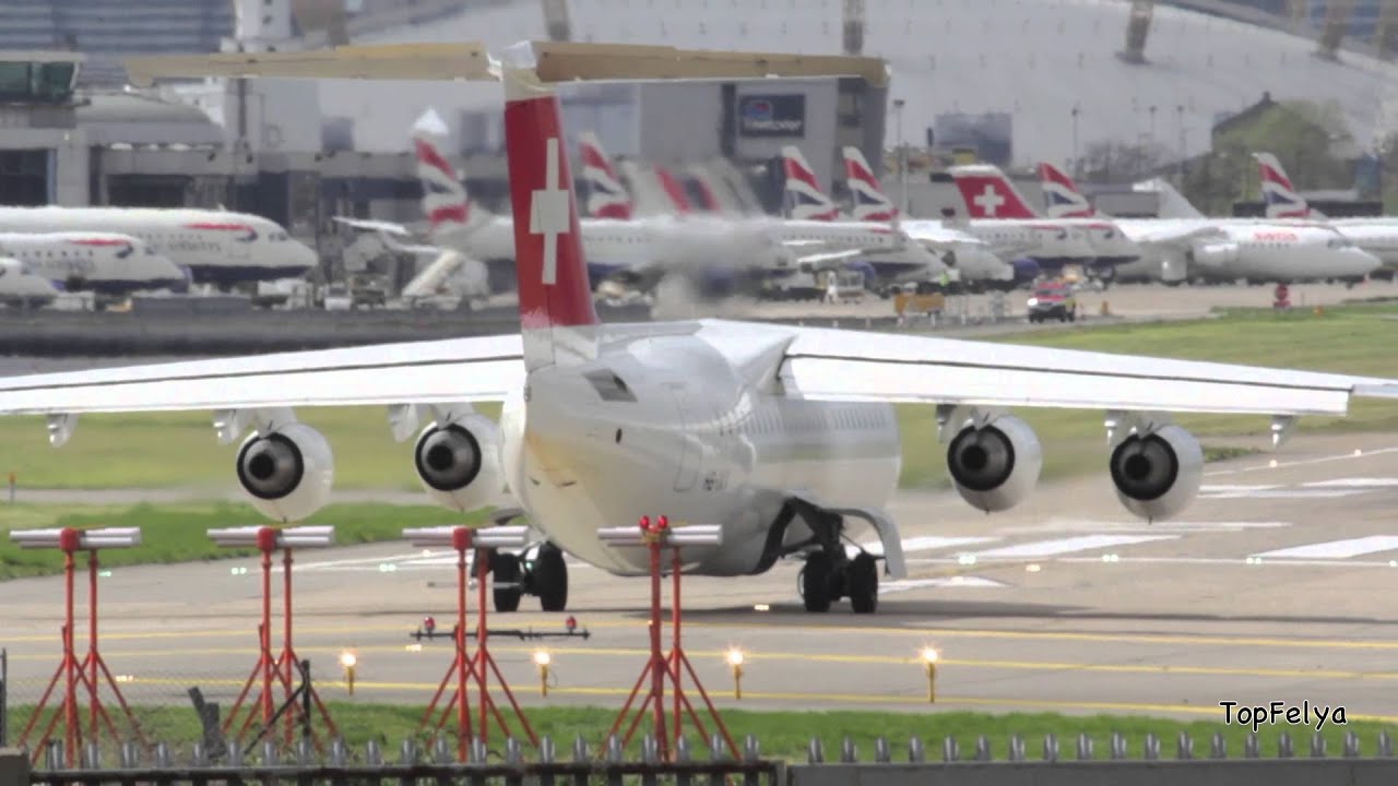 Amazing Swiss British Aerospace Avro RJ100 London City airport