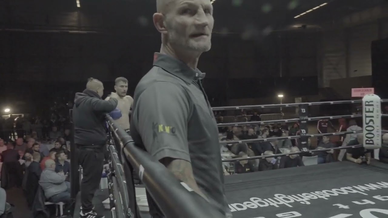 12 Youssef Challouki vs Igor Kozak