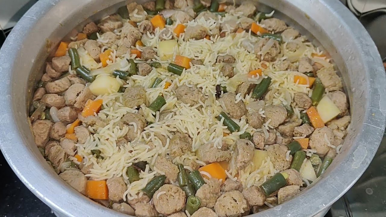 vegetable pulao, vegetable rice, veg pulav, veg rice, vegetable biryani,veg biryani, veg pulao 