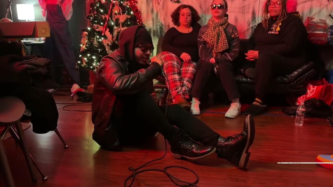 Loquinn Live Performance at UD Live Stream II