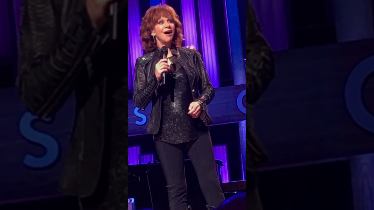 Reba at the Opry - Somebody Should Leave