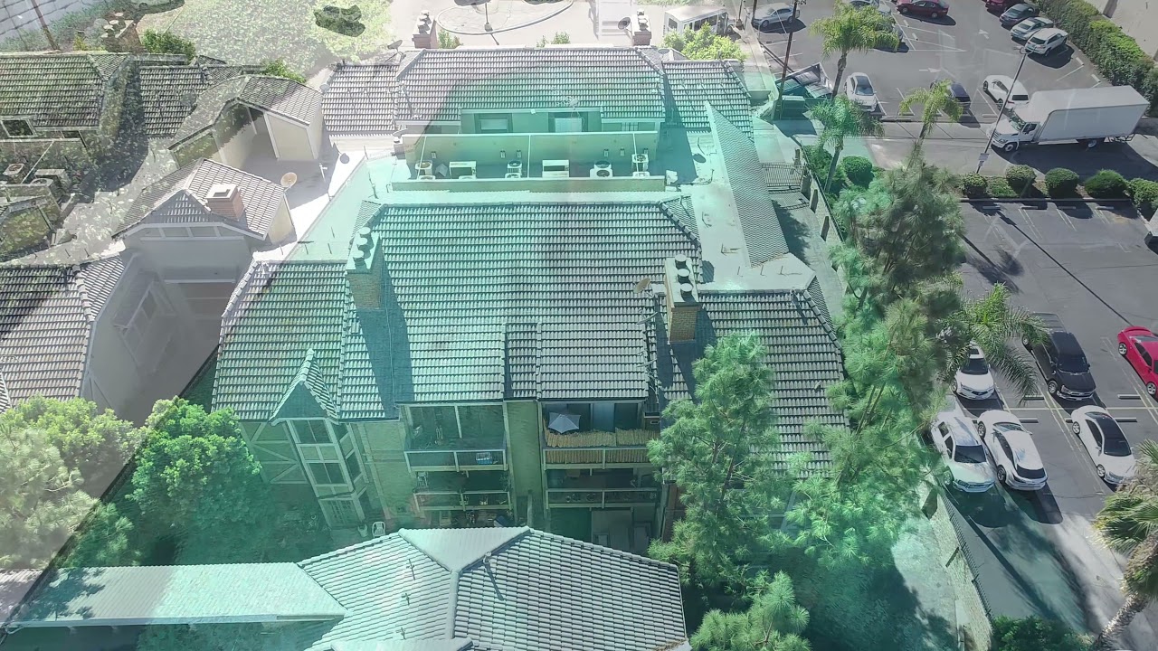 18324 Clark St #323, Tarzana, CA 91356