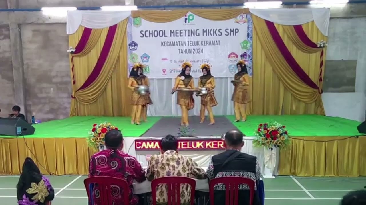 Tari Besaprah SMPN 5 Teluk Keramat