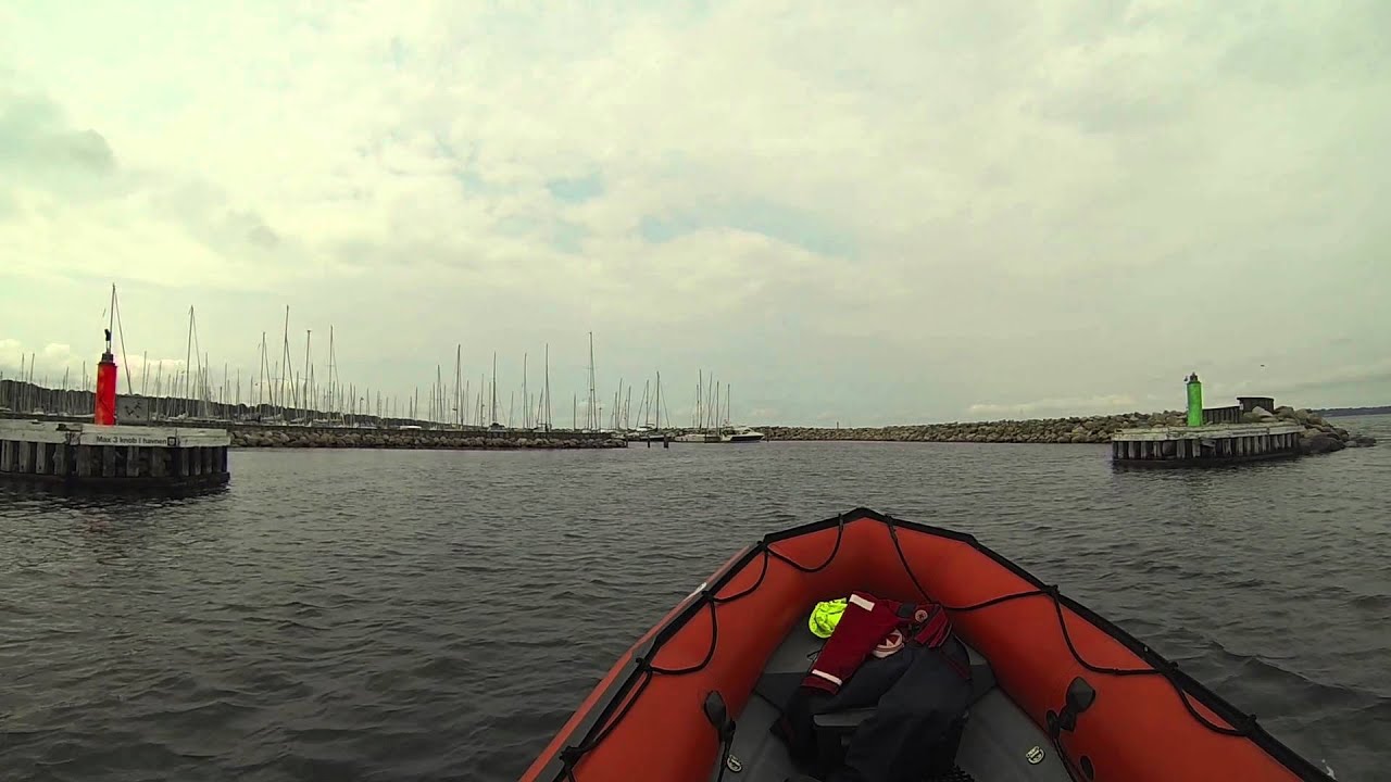 Fra Helsingør Statshavn til Helsingør Nordhavn ombord på Rescue Kronborg