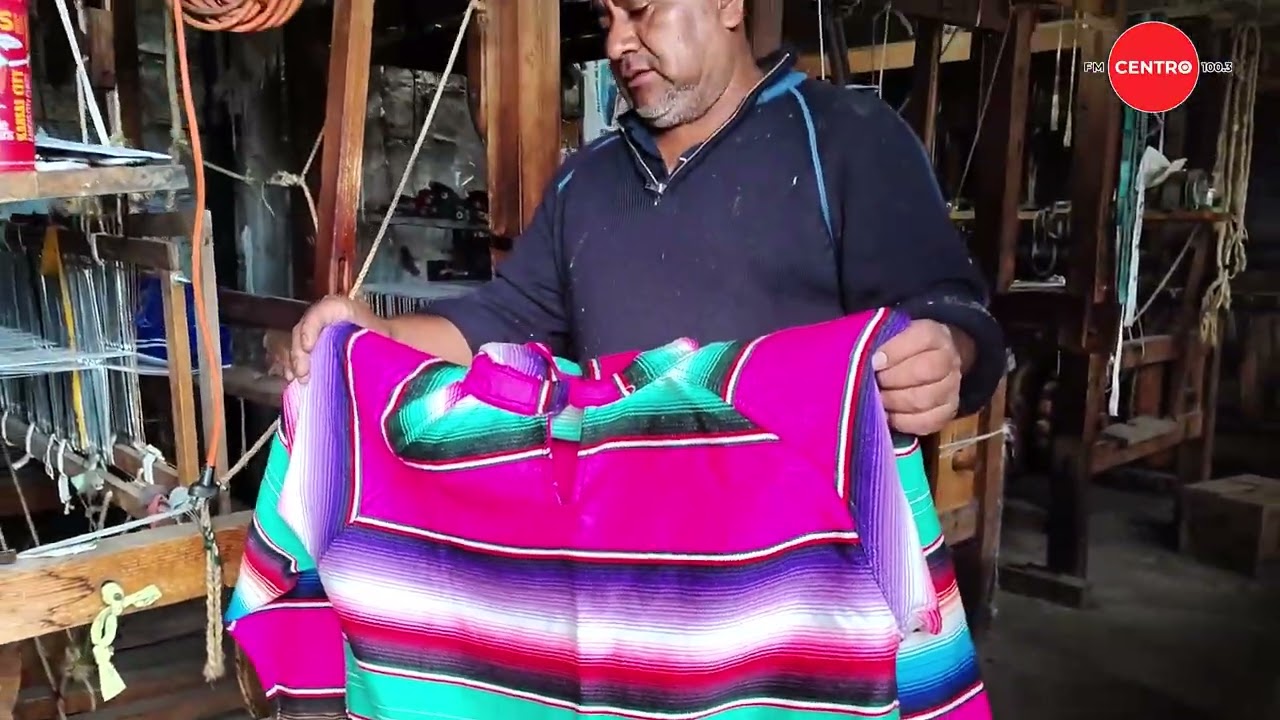 TEJIDO EN TELAR DE PEDAL EN RIESGO DE PERECER ANTE LA FALTA DE APOYOS REALES A LOS TEJEDORES