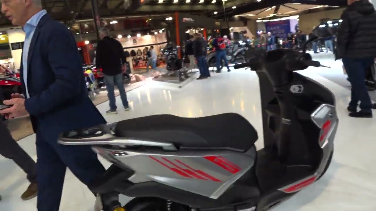EICMA 2025 - QJ Motor e-vehicles