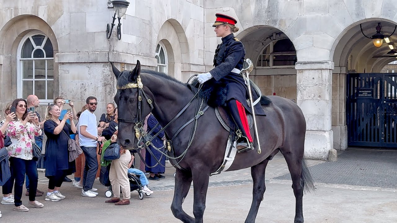 HeartWarming RARE Moment Captain on HORSEBACK Stops For Tourist for Pictures