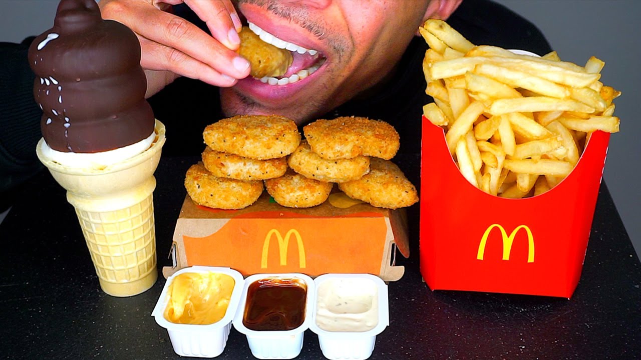 MCDONALD'S CHICKEN NUGGETS ICE CREAM CONE DIPPED CHOCOLATE CRISPY FRENCH FRIES BIG BITES ASMR MUKBAN