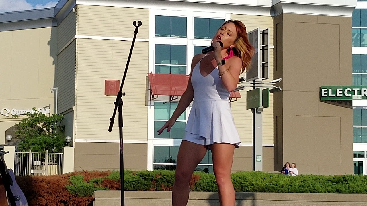 BLACK VELVET CASI JOY LIVE NEBRASKA FURNITURE MART KANSAS CITY KANSAS 8 17 2018
