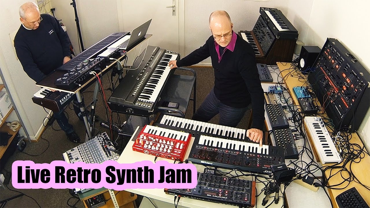 Live Retro Synth Jam (Back to the future of 1973 Berlin School of Electronic Music)