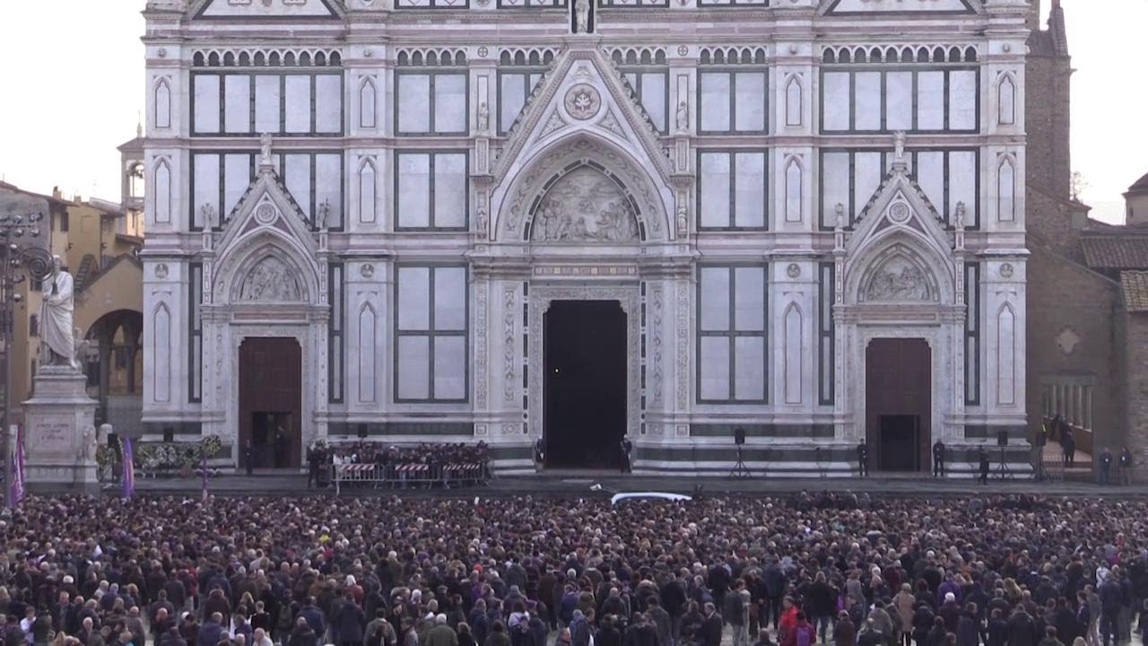 Astori, da Totti a Pirlo, a Van Basten: i calciatori salutano Davide Astori